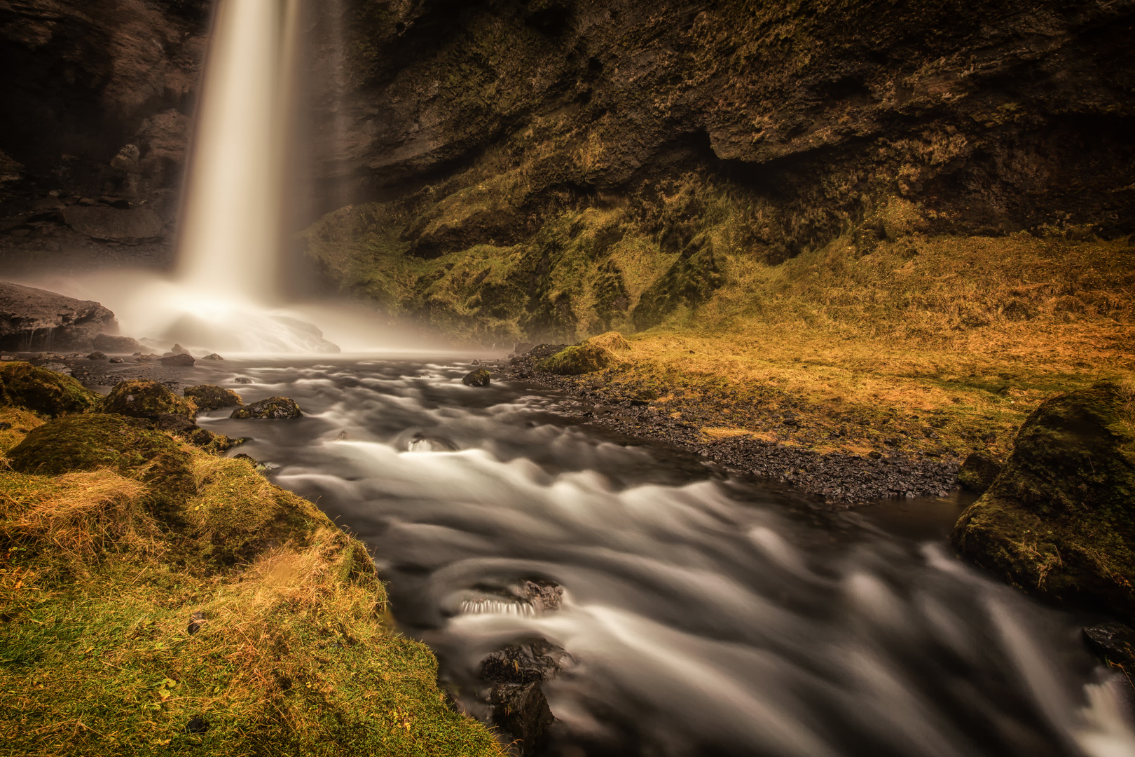 Fallendes Wasser