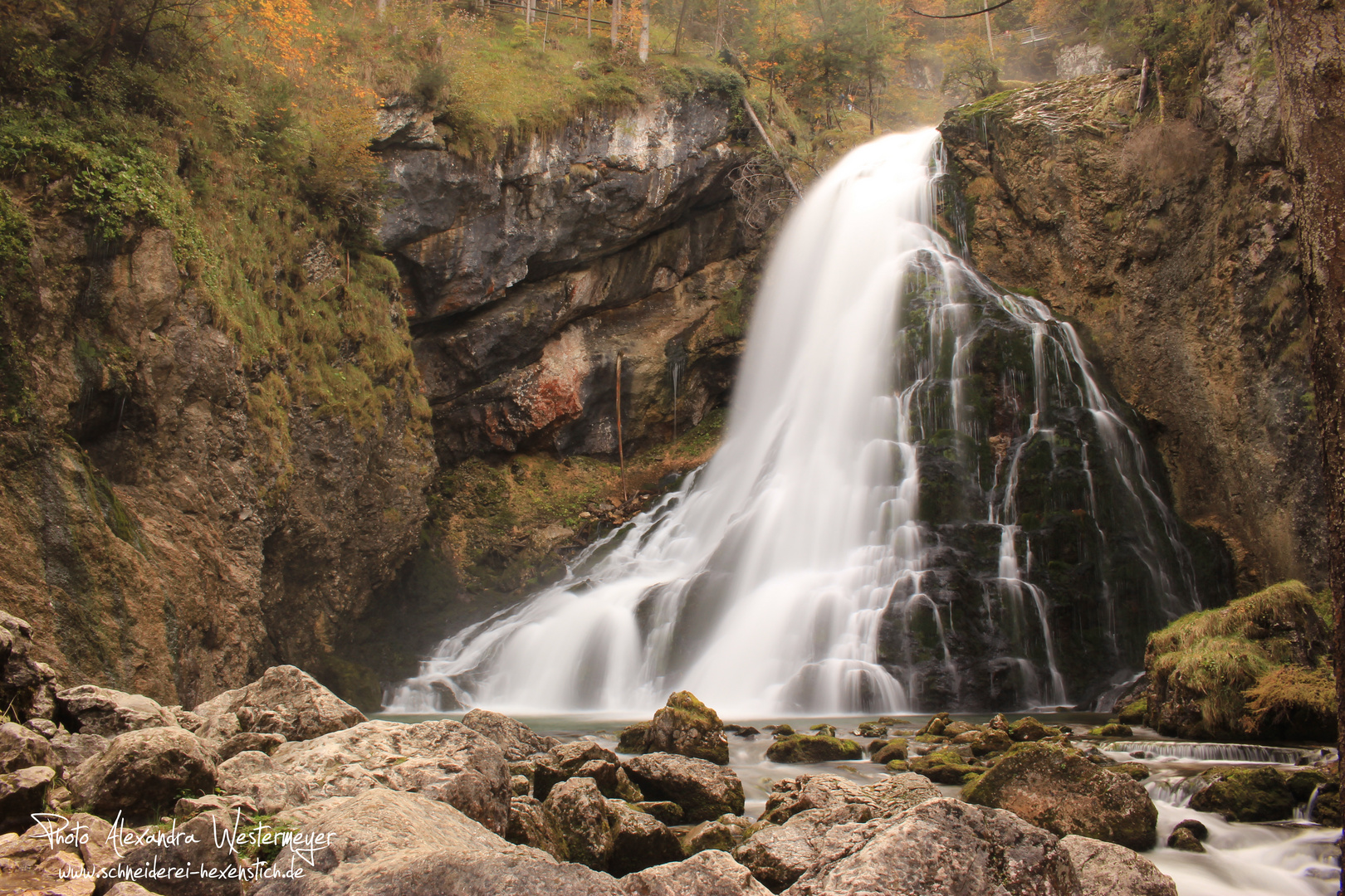 Fallendes Wasser