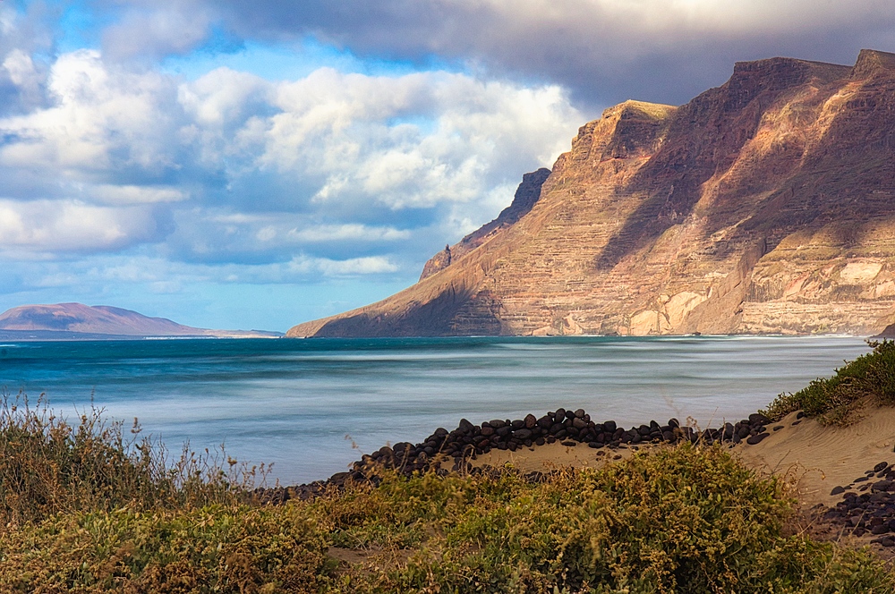 Famara