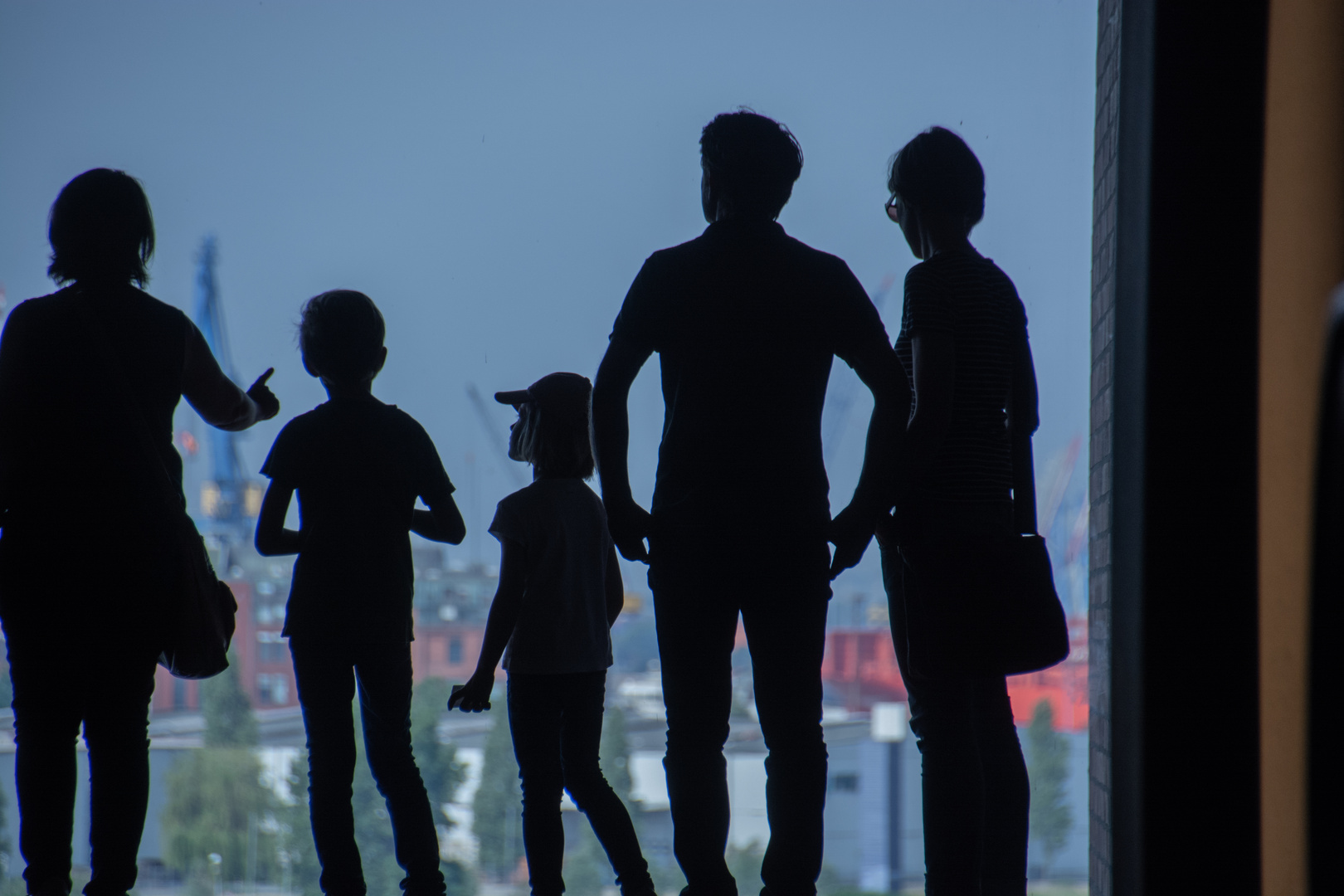 Familie am Ausblick