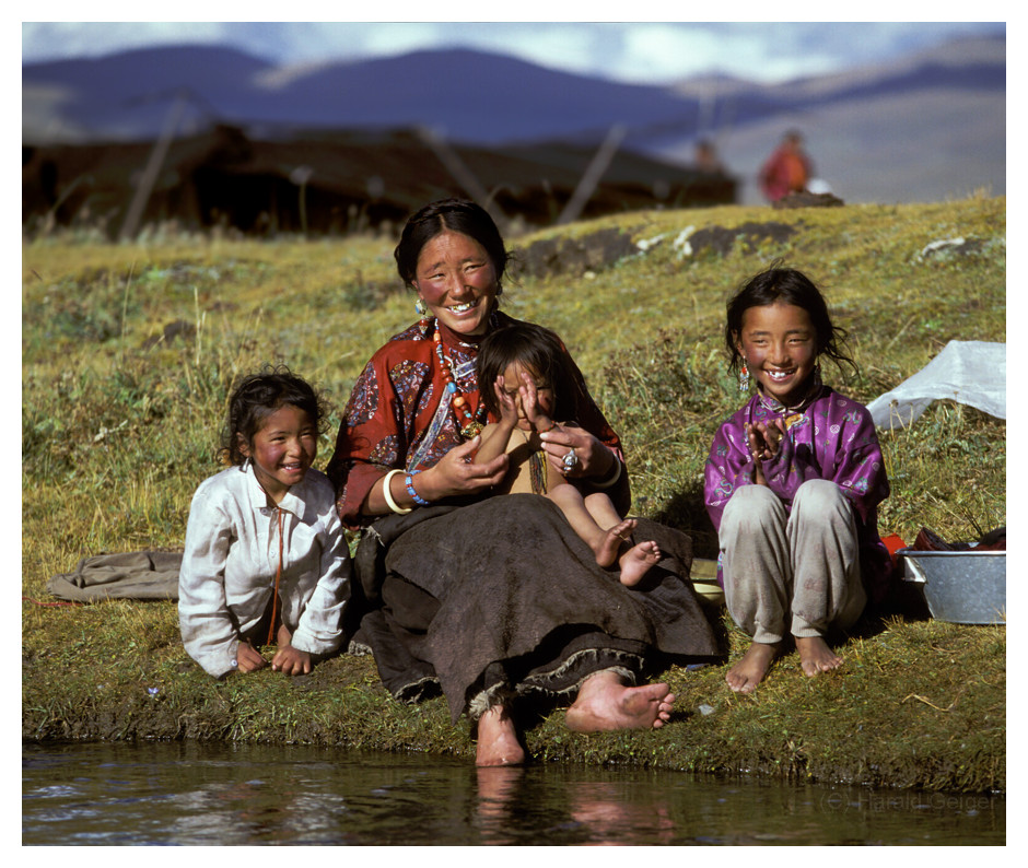 Familie am Fluss von Harald Geiger 