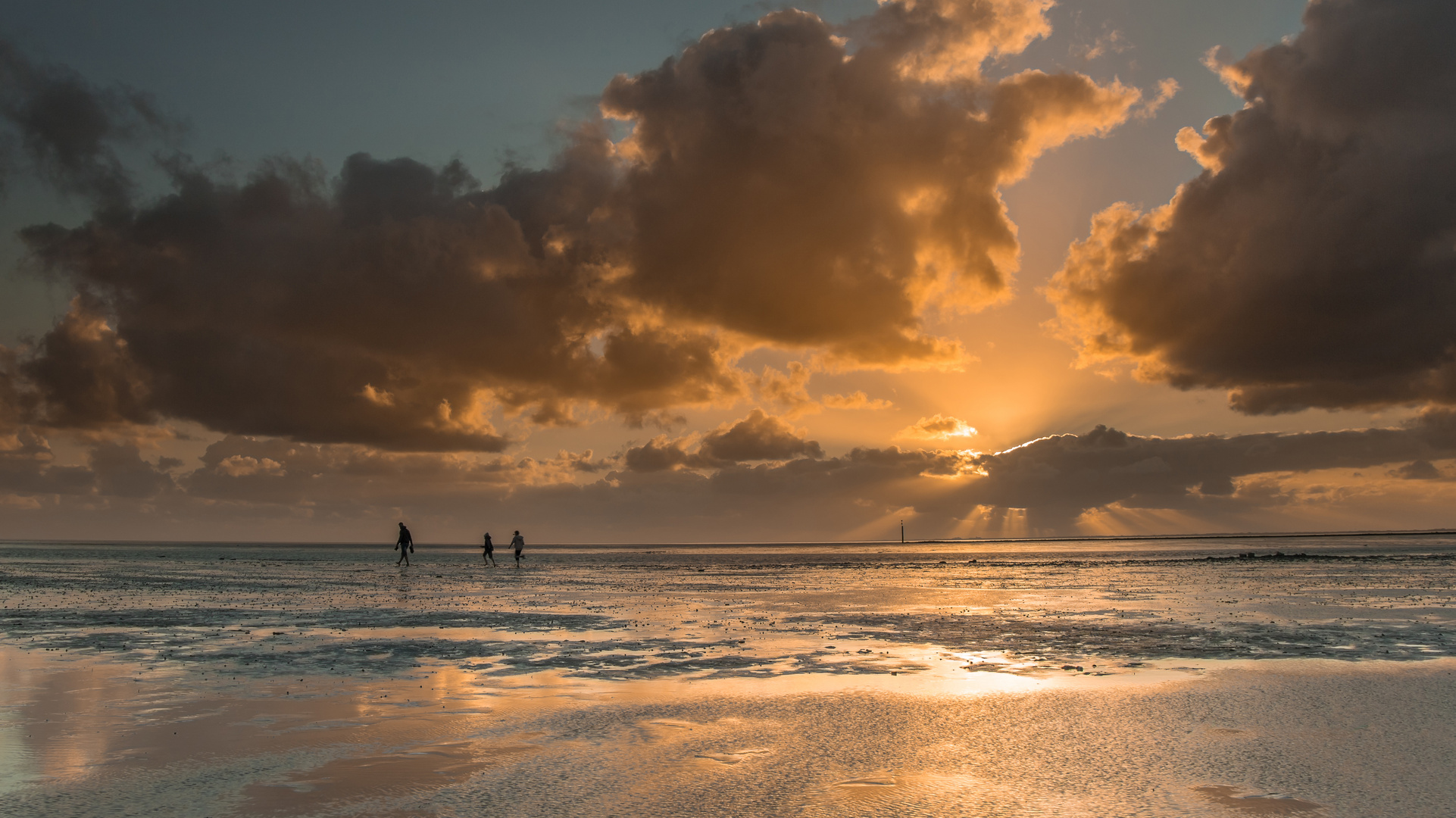 Familie im Wattenmeer