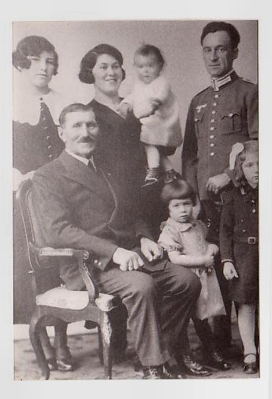 Familie...damals 1936