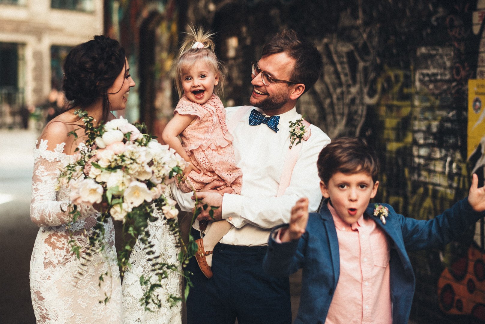 Familienbild bei Hochzeit