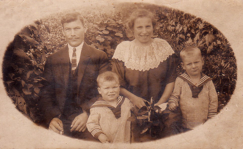 Familienbild um 1925