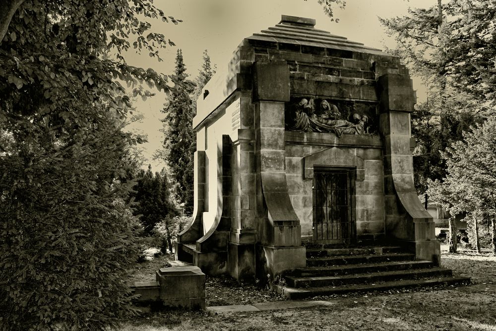 Familiengruft - Hasefriedhof in OS