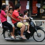 Familientransport in Thailand