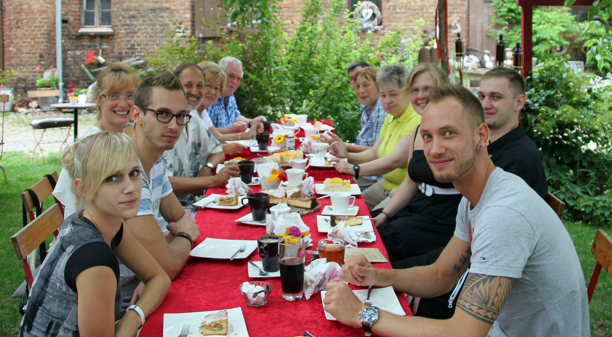 Familientreffen auf dem Bauernhof