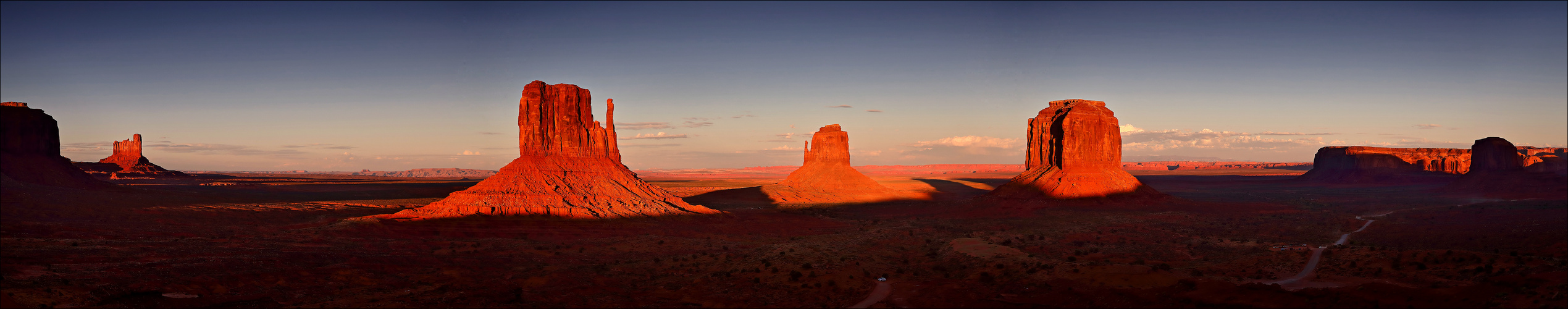 ~ FAMOUSMONUMENTVALLEY ~