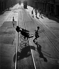 Fan Ho ****