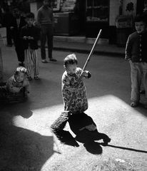 Fan Ho ***