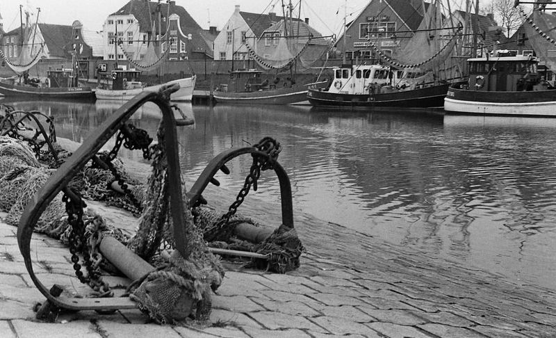 " Fanggeschirr " im Greetsieler Hafen....