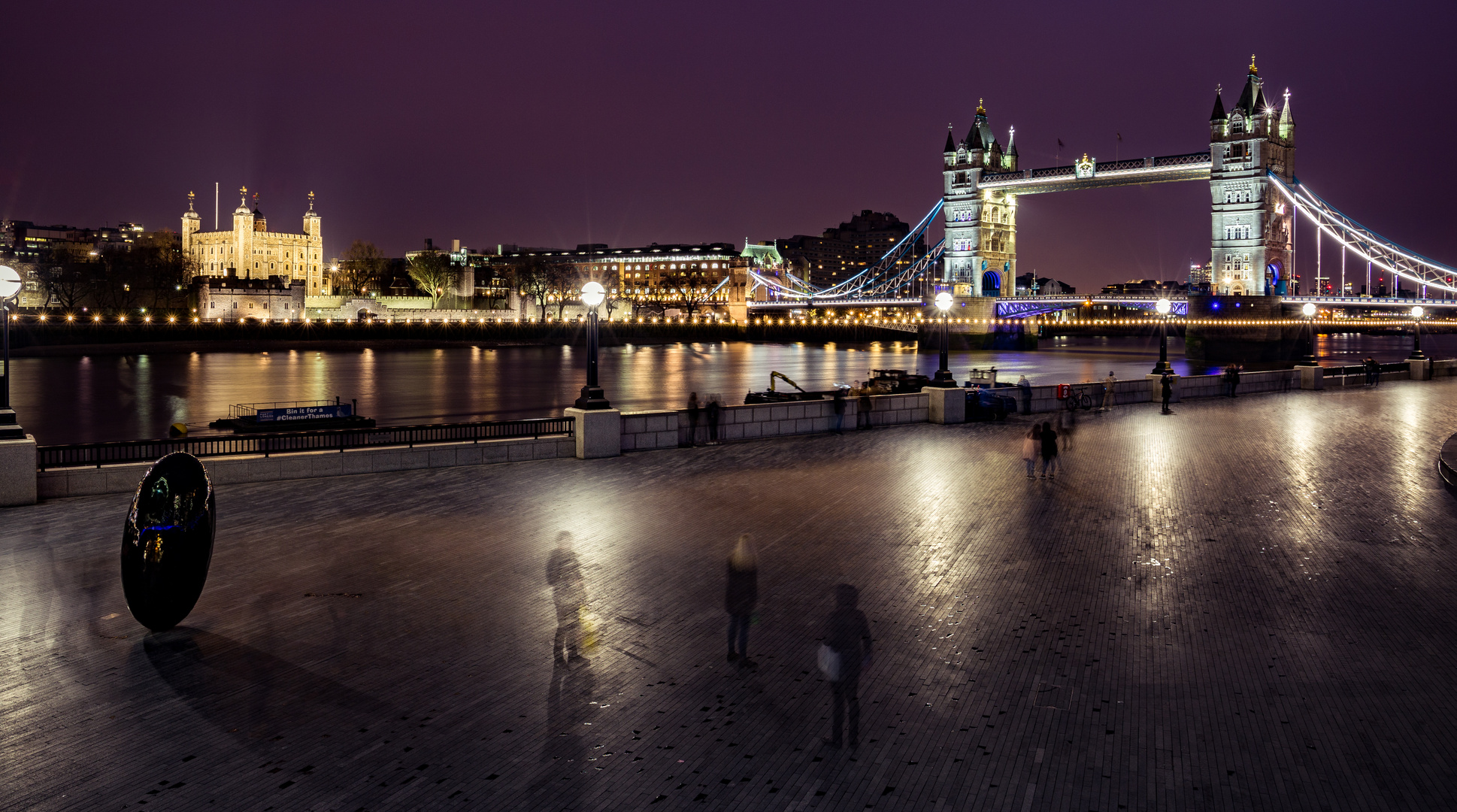 Fantastic view on the Tower Bridge and Tower of London