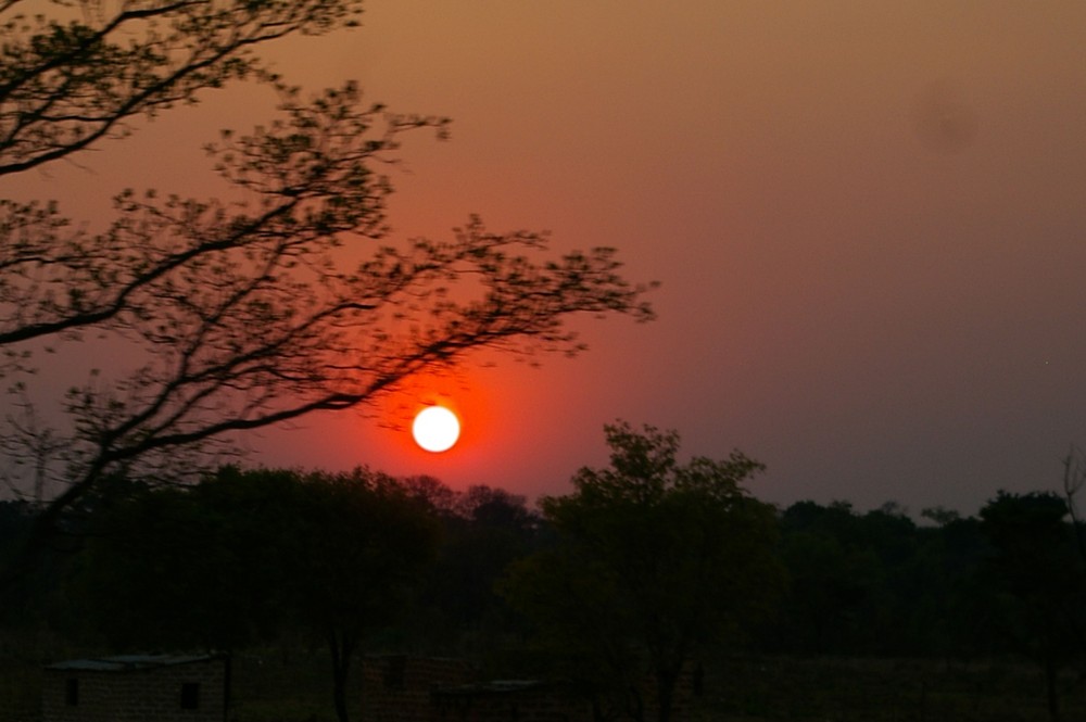 Fantástico Pôr do Sol - KK - Angola