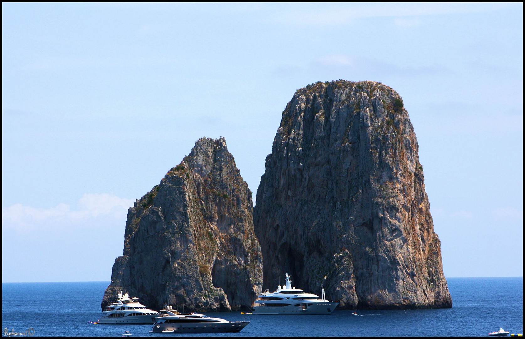 ^Faraglioni di Capri