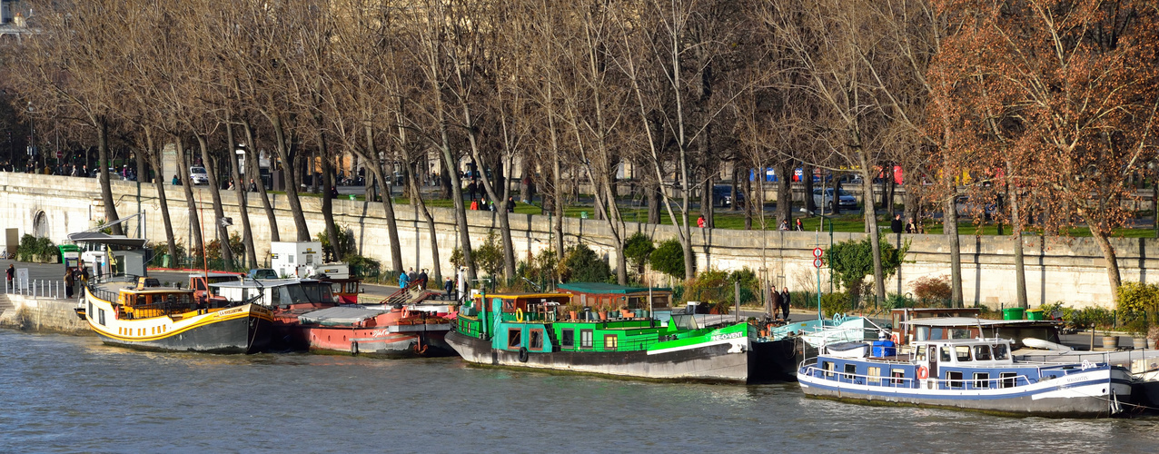 Farandole de couleurs sur les Quais de Seine.