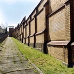 Farbe Gelb - Das "Gelbe Elend" in Bautzen, ehem. Knast für politische Gefangene