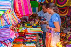 Farbe - Tepoztlán Markt