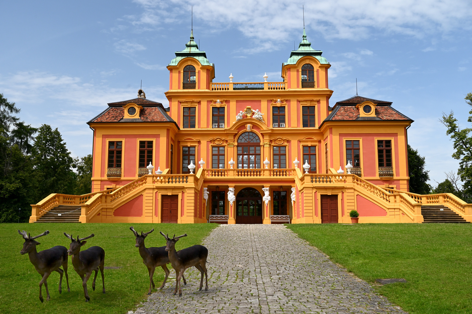 Farbe trifft Schloss