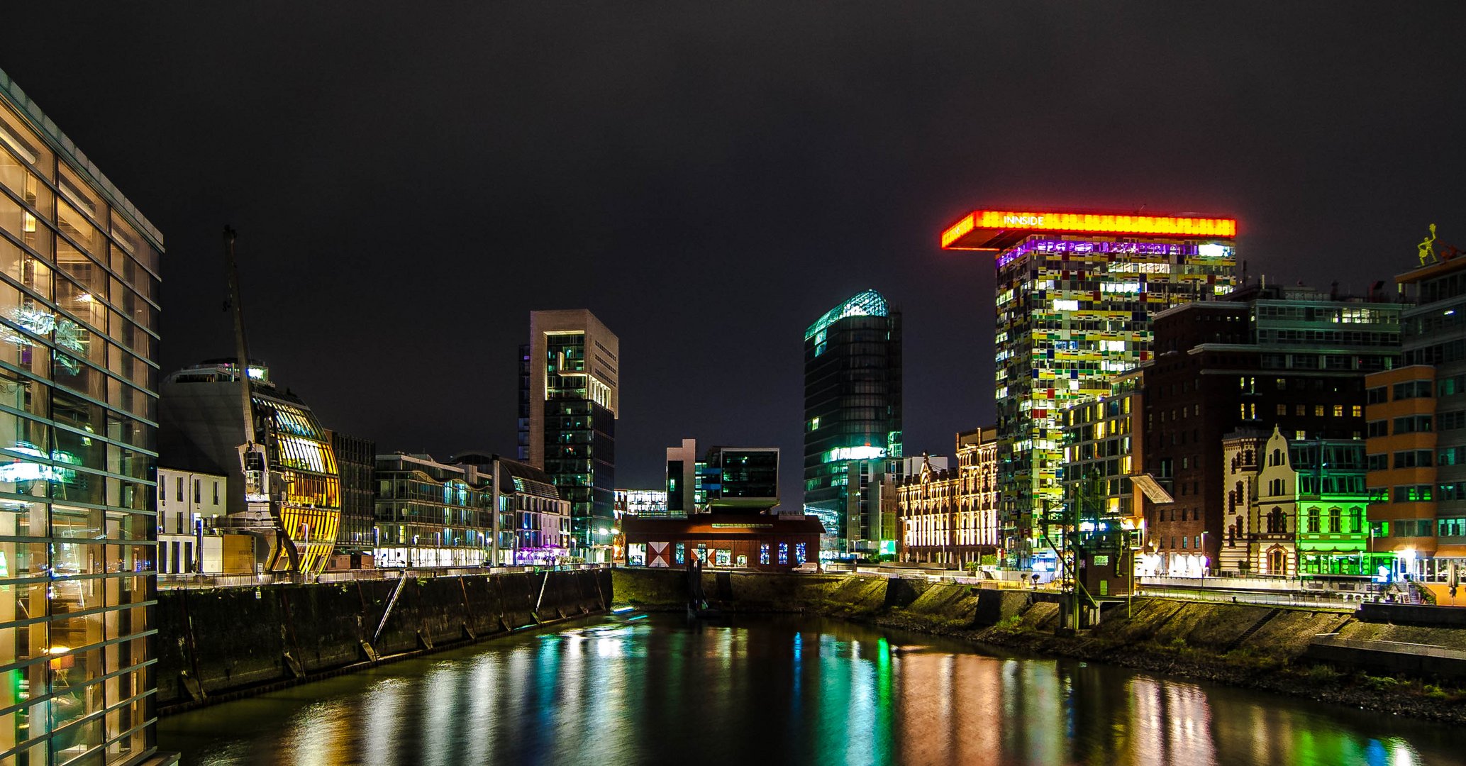 Farben der Nacht - Medienhafen Düsseldorf