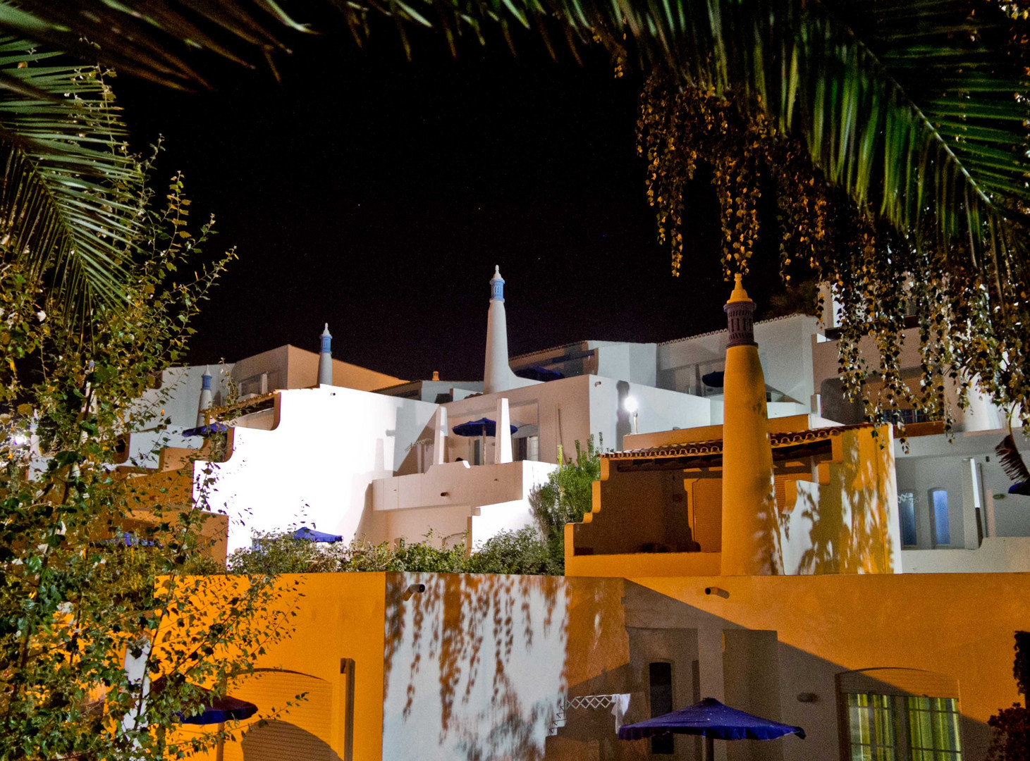 Farben des Landes (Nacht in Albufeira - Algarve - Portugal)