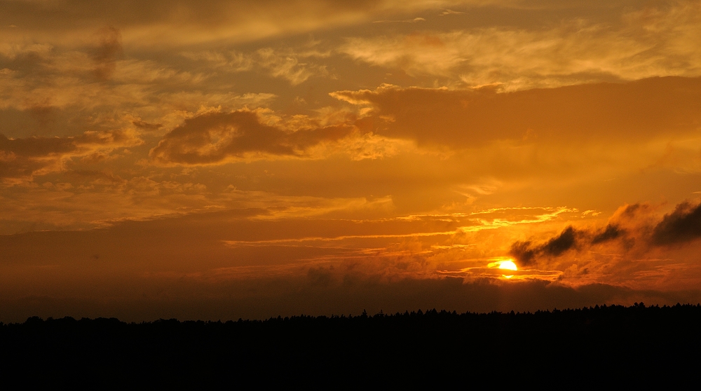 Farben wie in Afrika, Sonnenuntergang auf der Mehlinger Heide...