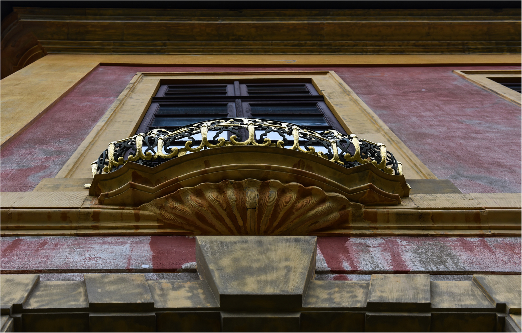 Farbenfrohe Detailansicht Schloss Favorite Ludwigsburg