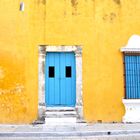 Farbenfrohe Fassade in Campeche