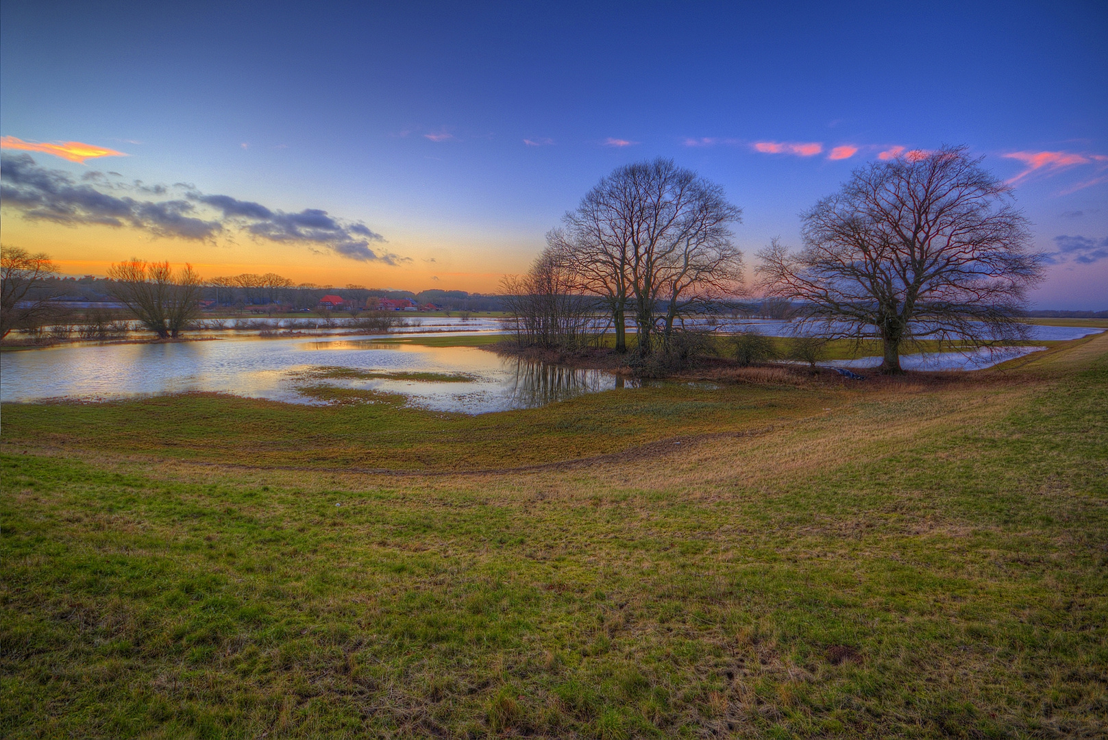 Farbenfrohe Winterlandschaft