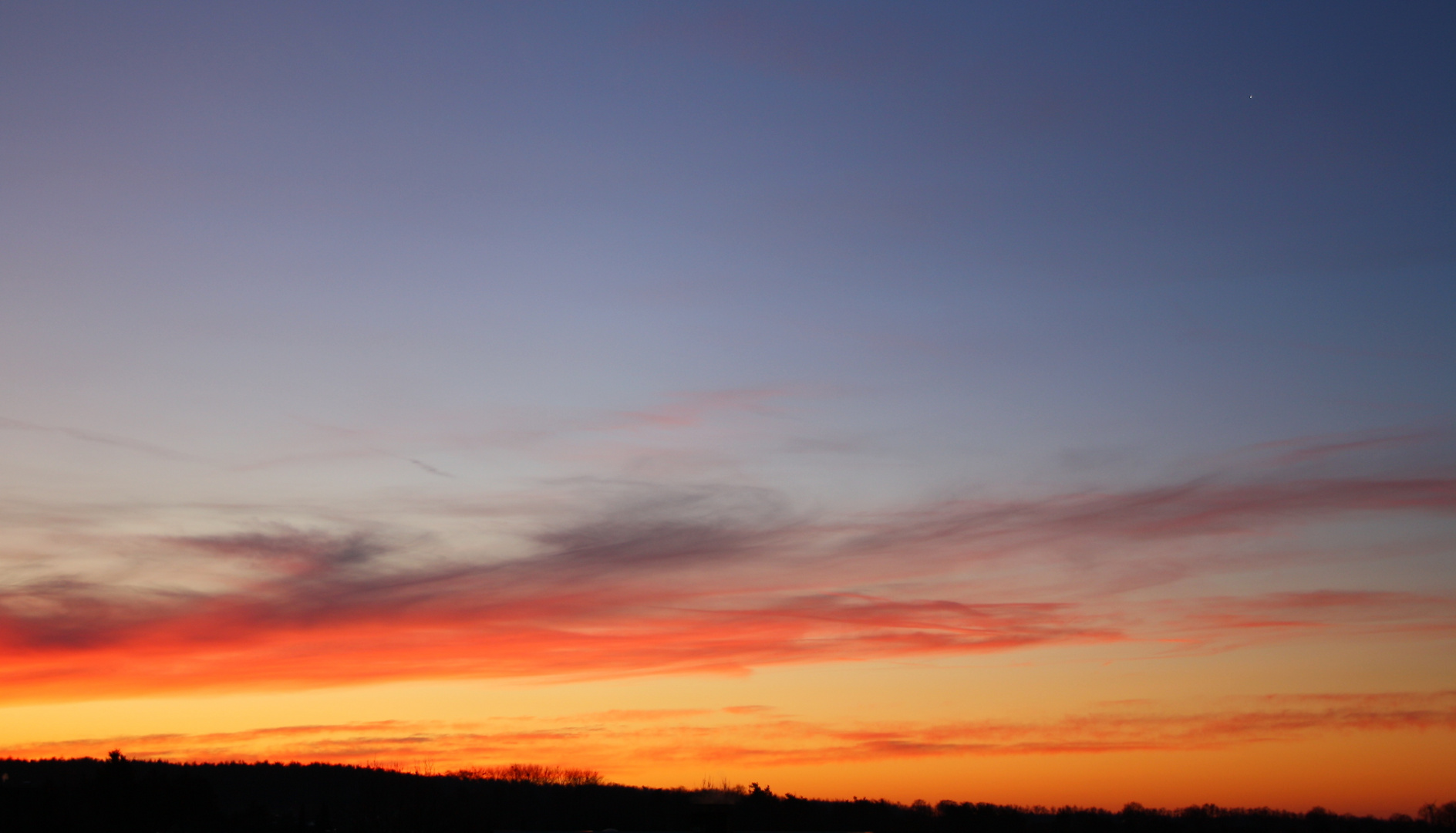 Farbenfroher Sonnenaufgang