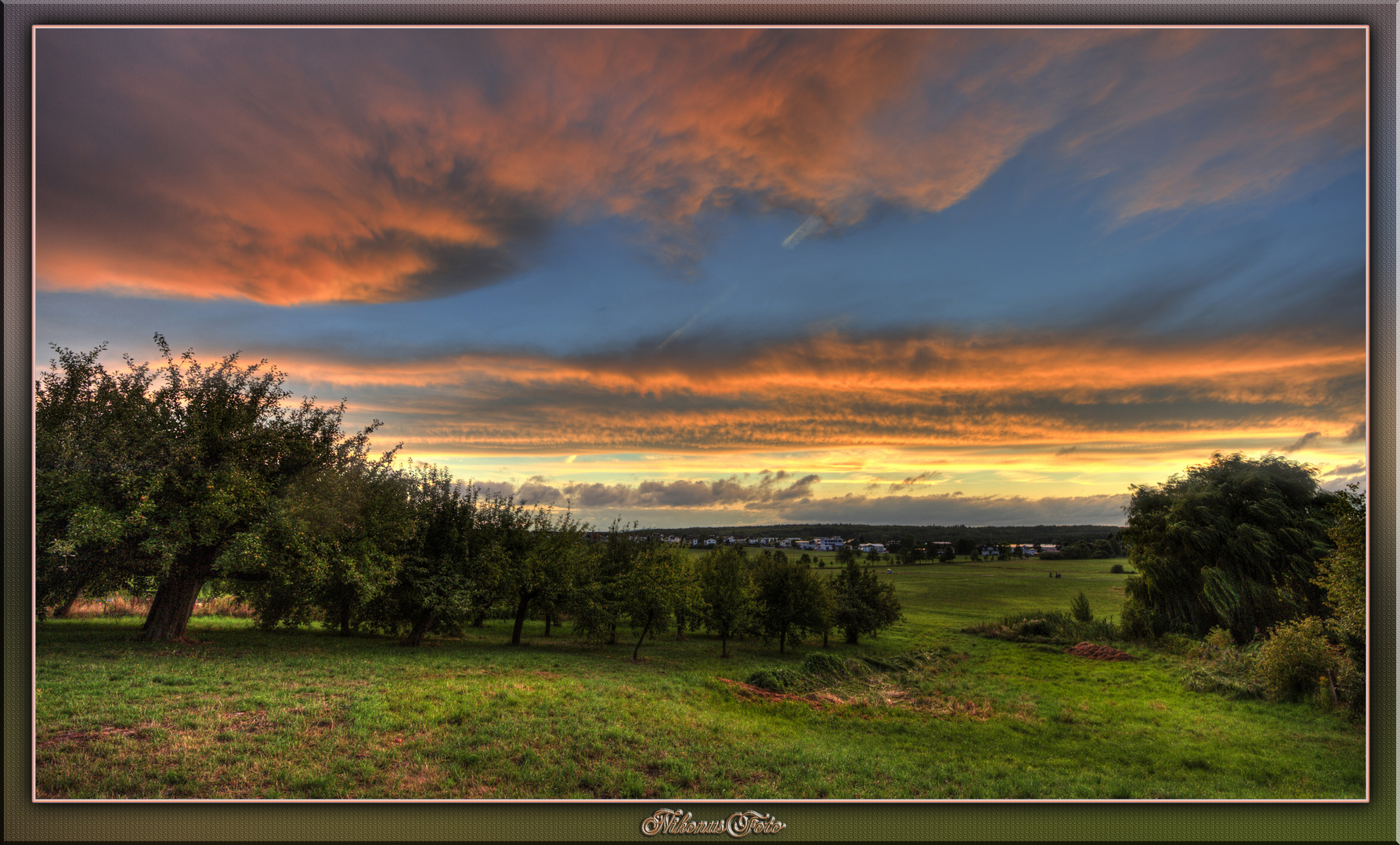  farbenprächtiger Abendhimmel