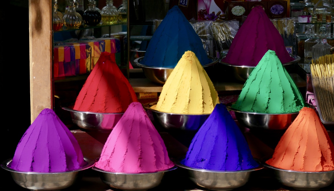 Farbenpulver - Geschäft in Kochi (Kerala)