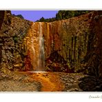 Farbenrausch am Wasserfall