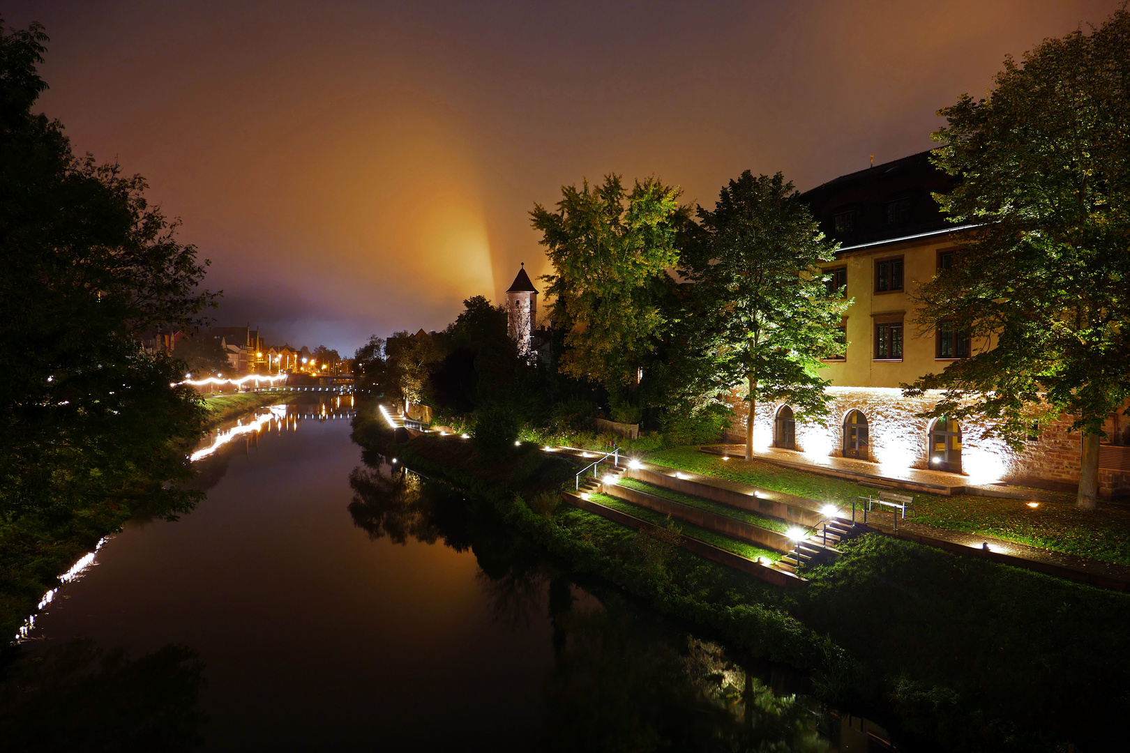 Farbenspiel am Tauberufer in Wertheim