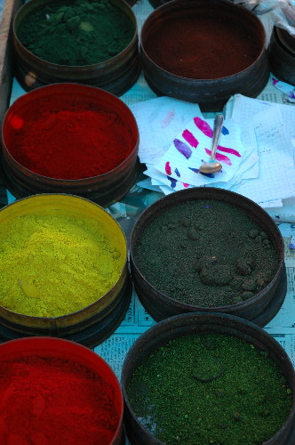 Farbenspiel auf dem Markt in Pisac