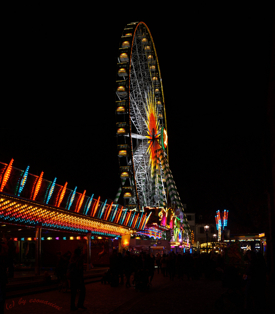 Farbenspiel in der Nacht