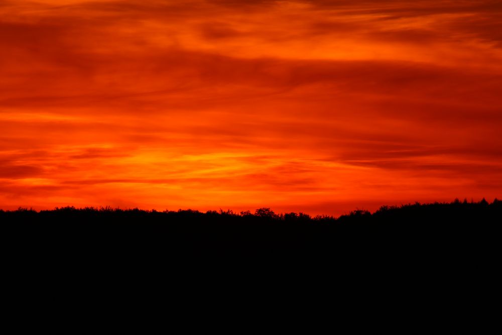 Farbspiel am Himmel nach Sonnenuntergang