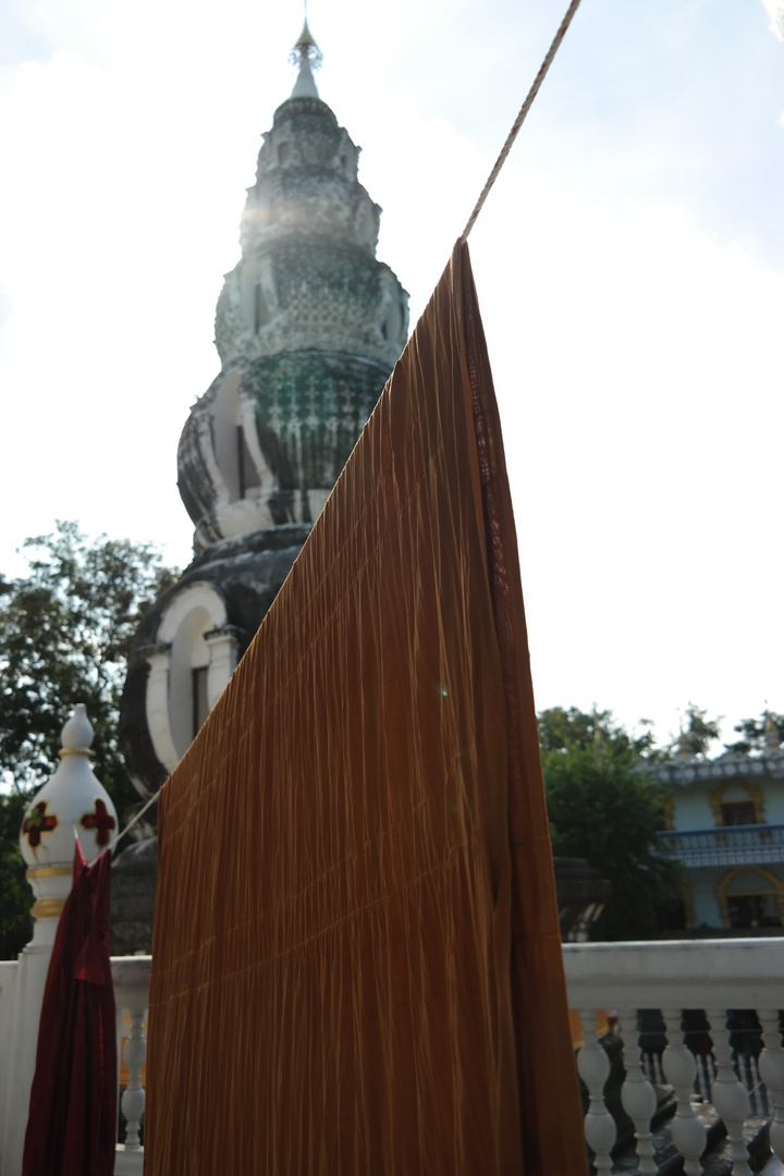 Farbspiel auf den Dächern von Chiang Mai