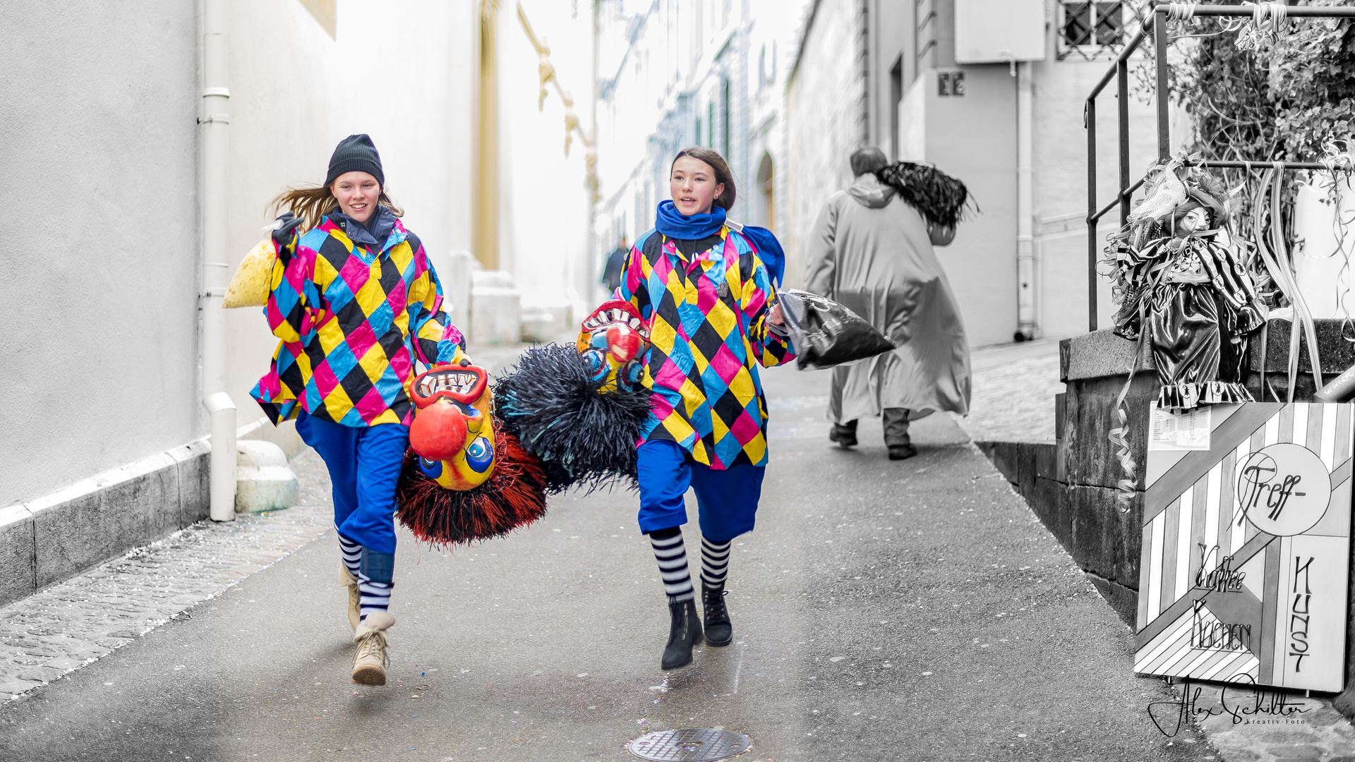 "Farbtupfär... Waggis a dä Basler Fasnacht 2018"