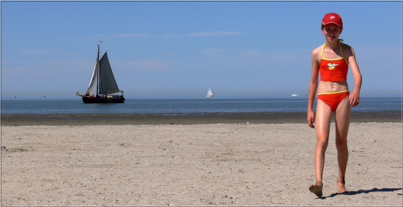 Farbtupfer am Strand