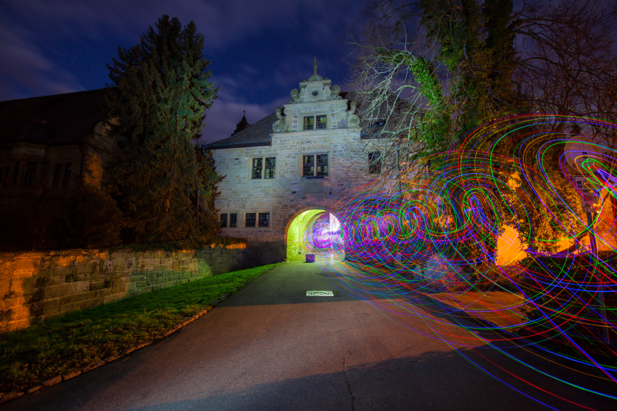 Farbwirbel am Schloss Neuenstein