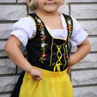 Farina im Dirndl