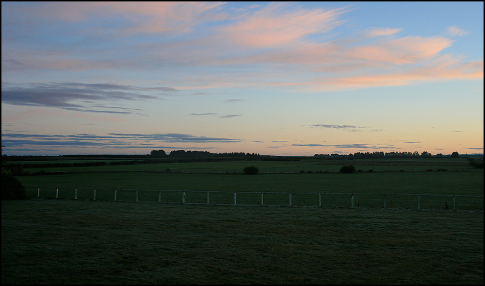 Farm at morning (New Zealand near Invercargill)