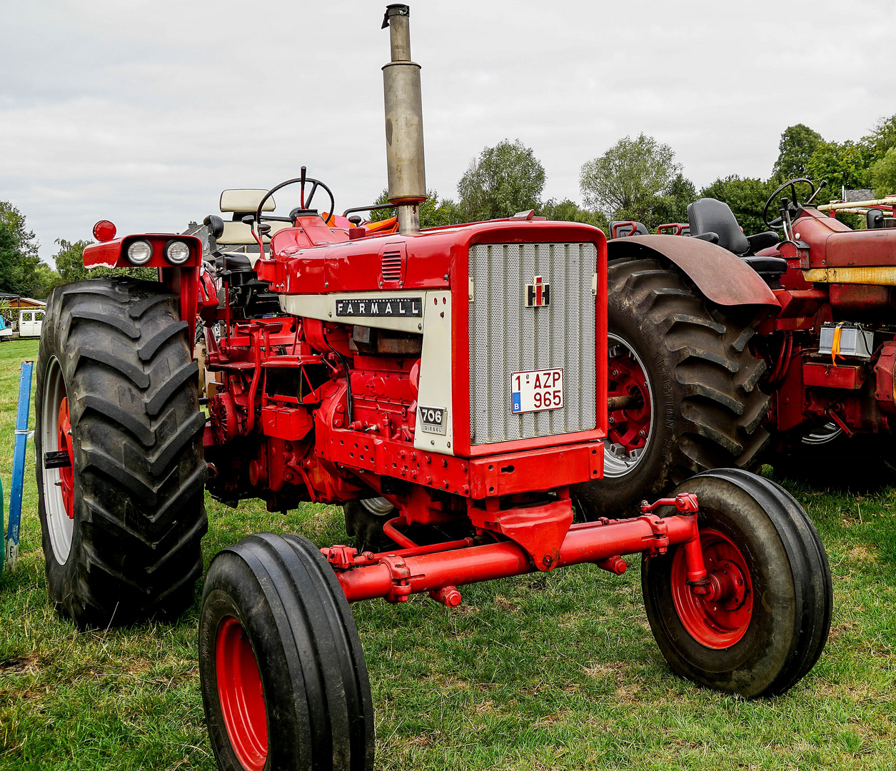 FARMALL 706