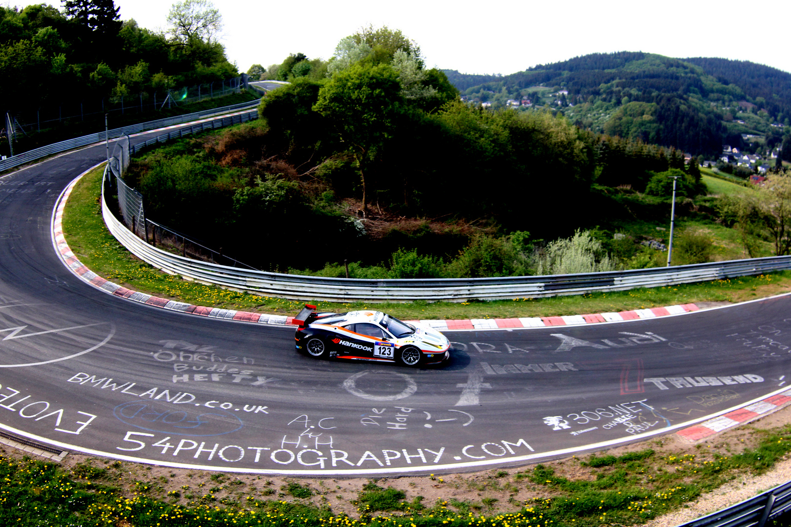 farnbacher ferrari VLN #2 2011