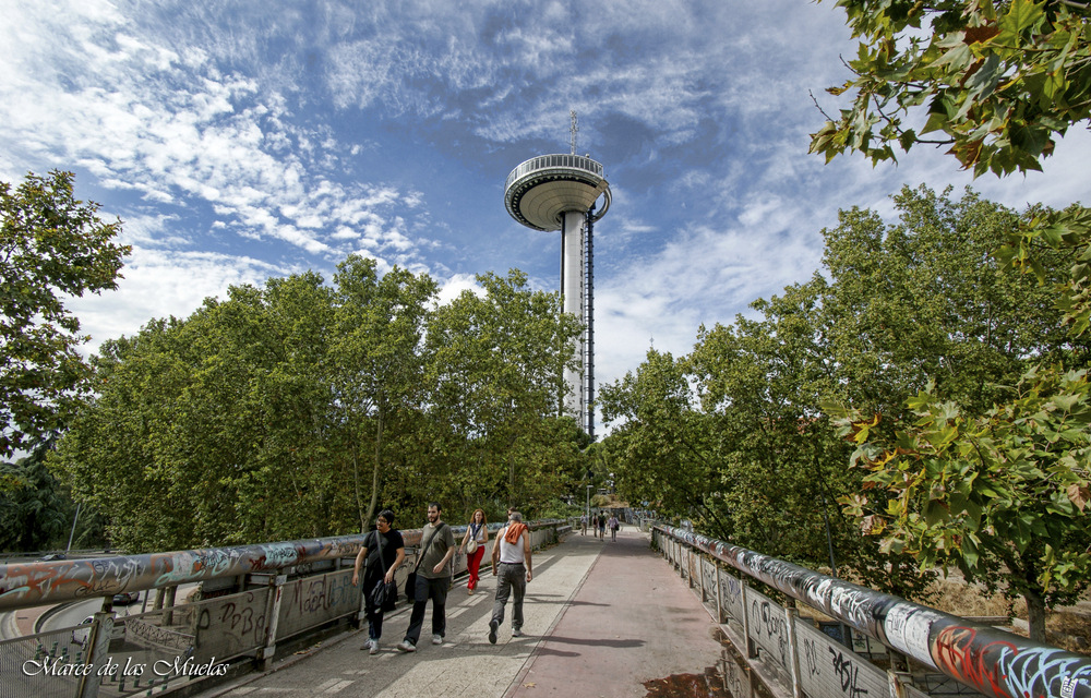 ...Faro de Moncloa...