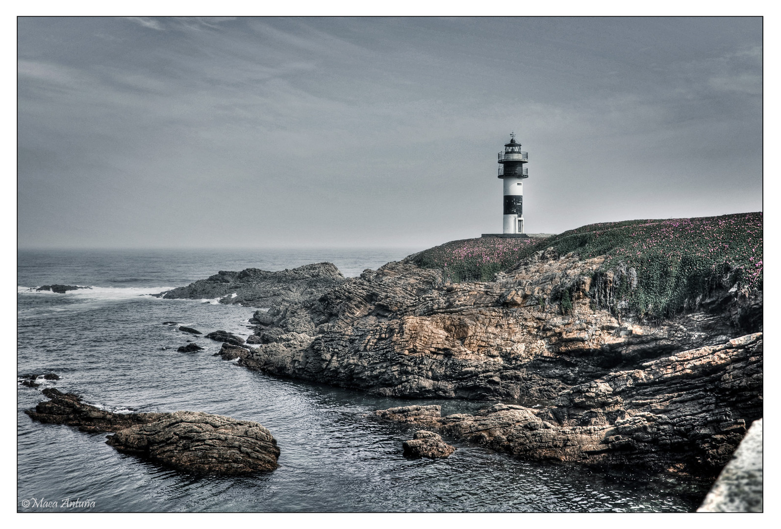 Faro de Ribadeo en Illa Pancha