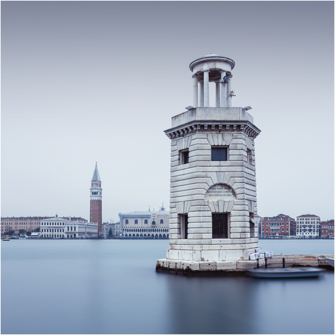 ...Faro San Giorgio Maggiore...