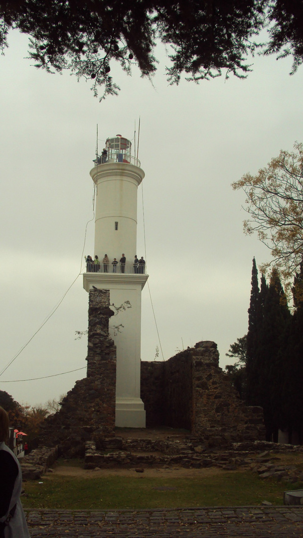 Farol de Colonia