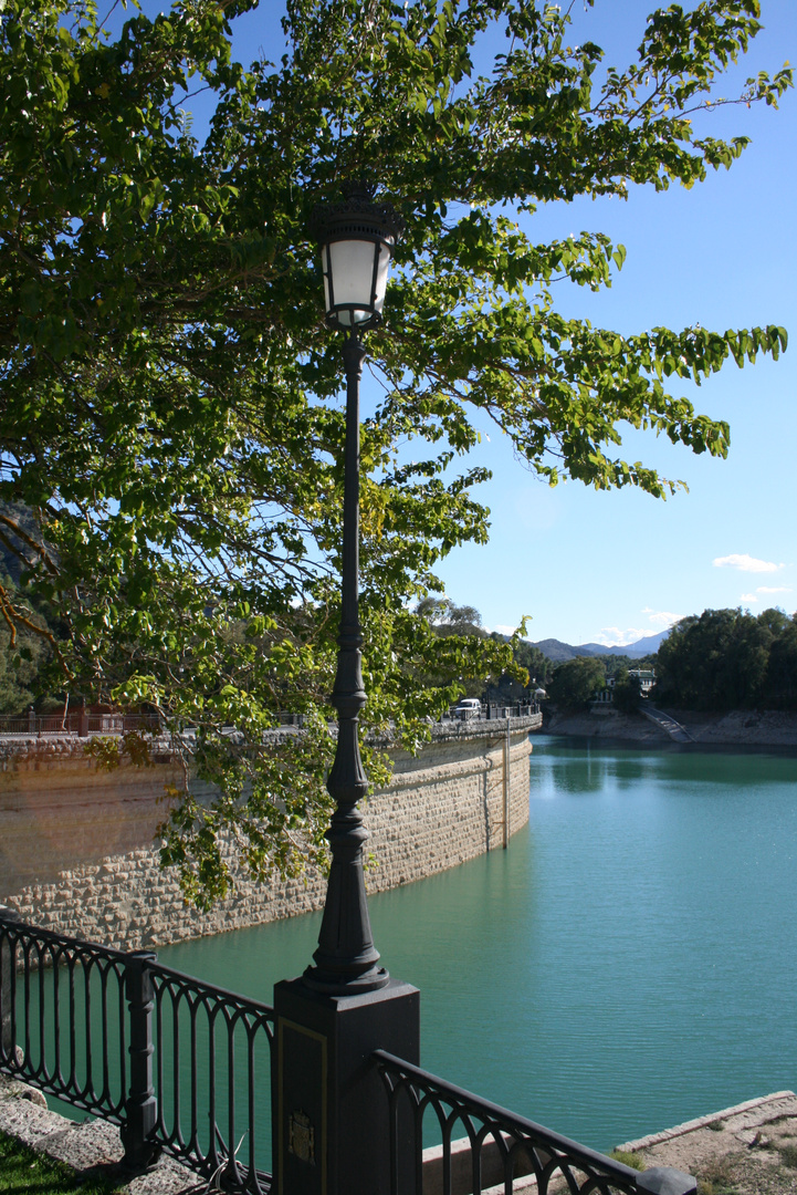 Farola del lago